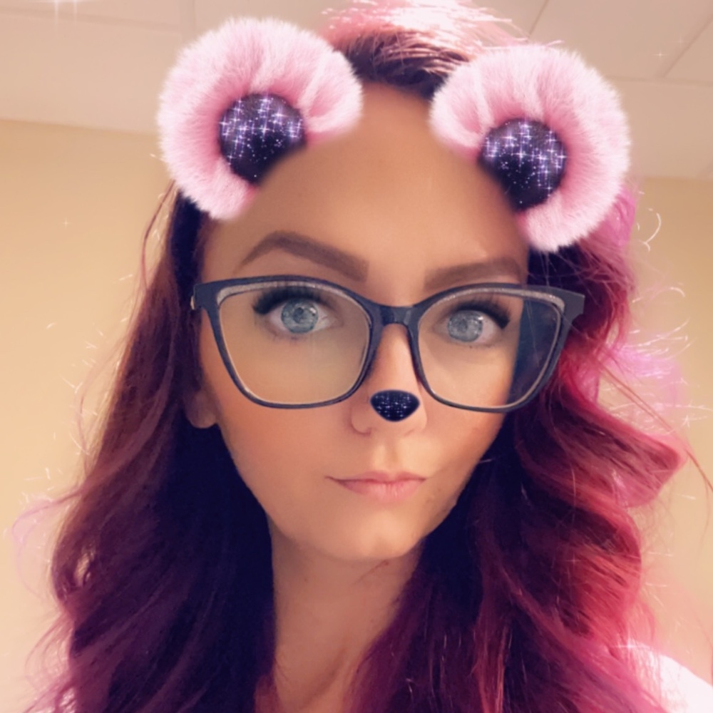 Meet your Posher, Amber